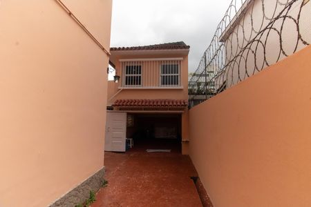 Casa para alugar com 300m², 5 quartos e 4 vagas Casa para alugar com 300m², 5 quartos e 4 vagasÁrea externa