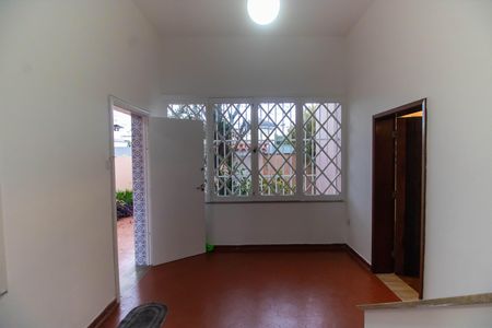 Casa para alugar com 300m², 5 quartos e 4 vagas Casa para alugar com 300m², 5 quartos e 4 vagasHall de entrada