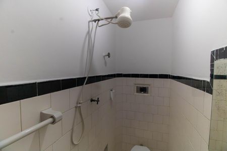 Casa para alugar com 300m², 5 quartos e 4 vagas Casa para alugar com 300m², 5 quartos e 4 vagasAnexo