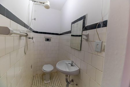 Casa para alugar com 300m², 5 quartos e 4 vagas Casa para alugar com 300m², 5 quartos e 4 vagasAnexo