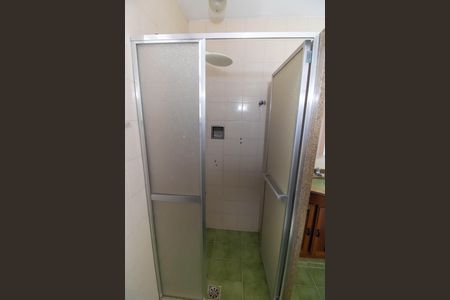 Casa para alugar com 300m², 5 quartos e 4 vagas Casa para alugar com 300m², 5 quartos e 4 vagasBanheiro da Suíte