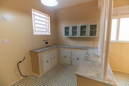 Casa para alugar com 300m², 5 quartos e 4 vagas Casa para alugar com 300m², 5 quartos e 4 vagasCozinha
