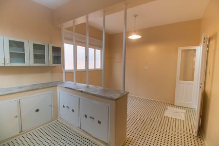 Casa para alugar com 300m², 5 quartos e 4 vagas Casa para alugar com 300m², 5 quartos e 4 vagasCozinha