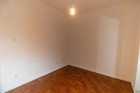 Casa para alugar com 300m², 5 quartos e 4 vagas Casa para alugar com 300m², 5 quartos e 4 vagasSuíte