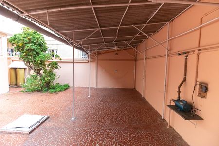 Casa para alugar com 300m², 5 quartos e 4 vagas Casa para alugar com 300m², 5 quartos e 4 vagasÁrea de Serviço
