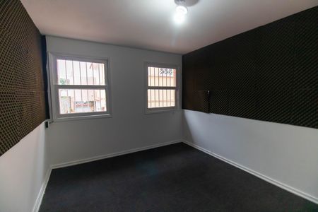 Casa para alugar com 300m², 5 quartos e 4 vagas Casa para alugar com 300m², 5 quartos e 4 vagasAnexo