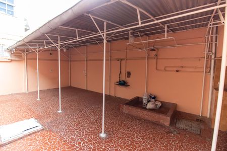 Casa para alugar com 300m², 5 quartos e 4 vagas Casa para alugar com 300m², 5 quartos e 4 vagasÁrea de Serviço