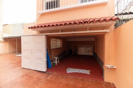 Casa para alugar com 300m², 5 quartos e 4 vagas Casa para alugar com 300m², 5 quartos e 4 vagasGaragem