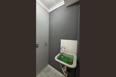 Apartamento à venda com 32m², 2 quartos e sem vaga Apartamento à venda com 32m², 2 quartos e sem vagaCozinha e Área de Serviço