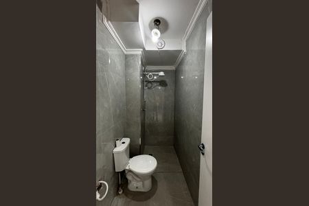 Apartamento à venda com 32m², 2 quartos e sem vaga Apartamento à venda com 32m², 2 quartos e sem vagaBanheiro