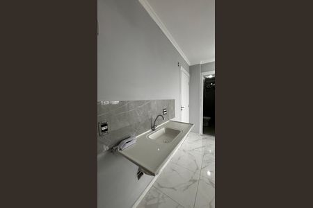Apartamento à venda com 32m², 2 quartos e sem vaga Apartamento à venda com 32m², 2 quartos e sem vagaCozinha e Área de Serviço