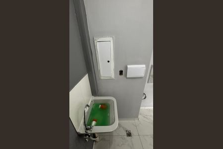 Apartamento à venda com 32m², 2 quartos e sem vaga Apartamento à venda com 32m², 2 quartos e sem vagaCozinha e Área de Serviço