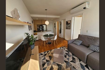 Apartamento à venda com 53m², 2 quartos e 1 vaga Apartamento à venda com 53m², 2 quartos e 1 vagaSala