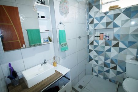 Apartamento à venda com 95m², 2 quartos e sem vagaBanheiro