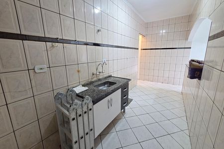 Casa para alugar com 75m², 2 quartos e 2 vagas Casa para alugar com 75m², 2 quartos e 2 vagasCozinha