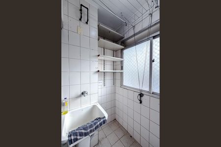 Apartamento para alugar com 58m², 2 quartos e 1 vagaÁrea de Serviço