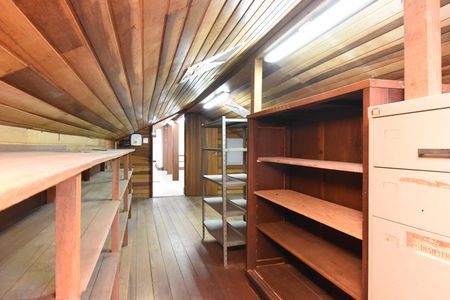 Casa à venda com 420m², 5 quartos e 4 vagasDepósito