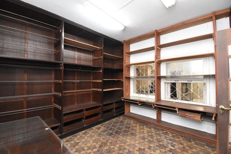 Casa à venda com 420m², 5 quartos e 4 vagasSala 9
