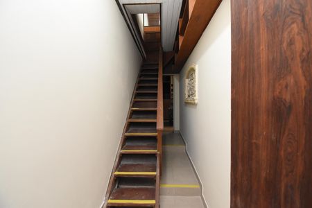Casa à venda com 420m², 5 quartos e 4 vagasCorredor