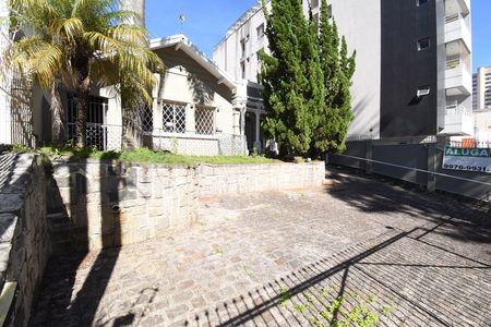Casa à venda com 420m², 5 quartos e 4 vagasÁrea externa