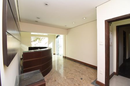 Casa à venda com 420m², 5 quartos e 4 vagasSala 7