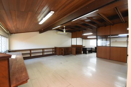Casa à venda com 420m², 5 quartos e 4 vagasÁtico