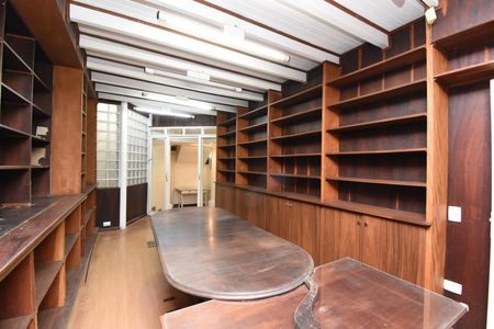 Casa à venda com 420m², 5 quartos e 4 vagasSala 8
