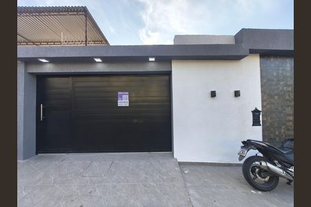 Casa à venda com 350000m², 4 quartos e 3 vagas