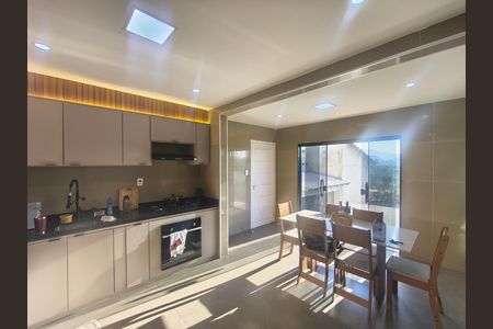 Casa à venda com 350000m², 4 quartos e 3 vagas