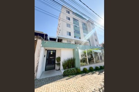 Apartamento à venda com 79m², 2 quartos e 2 vagasFachada