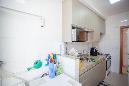 Apartamento à venda com 79m², 2 quartos e 2 vagasCozinha e Área de Serviço