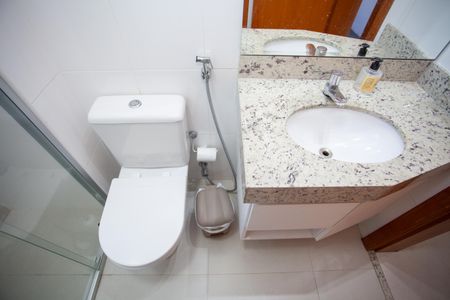 Apartamento à venda com 79m², 2 quartos e 2 vagasBanheiro Social