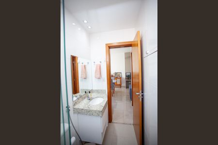 Apartamento à venda com 79m², 2 quartos e 2 vagasBanheiro Social