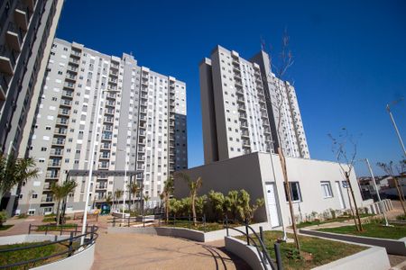 Apartamento para alugar com 42m², 2 quartos e 1 vaga Apartamento para alugar com 42m², 2 quartos e 1 vagaFachada e portaria