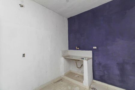 Casa para alugar com 35m², 1 quarto e sem vaga