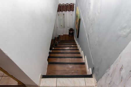 Escada de casa à venda com 4 quartos, 250m² em Jardim Ipe, São Paulo