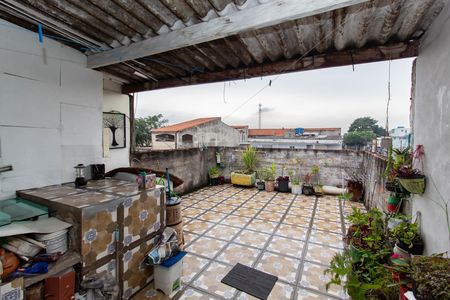 Casa à venda com 250m², 4 quartos e 5 vagas Casa à venda com 250m², 4 quartos e 5 vagasVaranda
