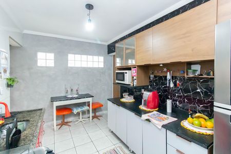 Casa à venda com 250m², 4 quartos e 5 vagas Casa à venda com 250m², 4 quartos e 5 vagasCozinha