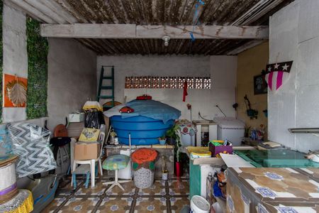 Casa à venda com 250m², 4 quartos e 5 vagas Casa à venda com 250m², 4 quartos e 5 vagasVaranda
