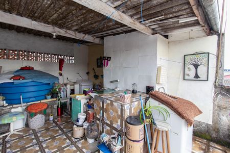 Casa à venda com 250m², 4 quartos e 5 vagas Casa à venda com 250m², 4 quartos e 5 vagasVaranda