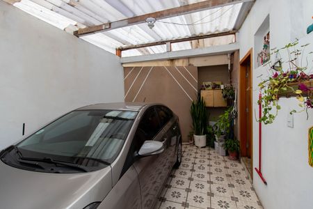 Casa à venda com 250m², 4 quartos e 5 vagas Casa à venda com 250m², 4 quartos e 5 vagasGaragem