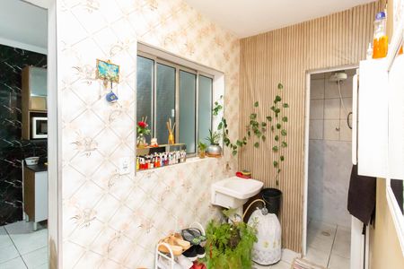 Casa à venda com 250m², 4 quartos e 5 vagas Casa à venda com 250m², 4 quartos e 5 vagasÁrea de Serviço