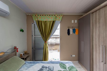 Casa à venda com 250m², 4 quartos e 5 vagas Casa à venda com 250m², 4 quartos e 5 vagasQuarto 2