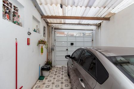 Casa à venda com 250m², 4 quartos e 5 vagas Casa à venda com 250m², 4 quartos e 5 vagasGaragem