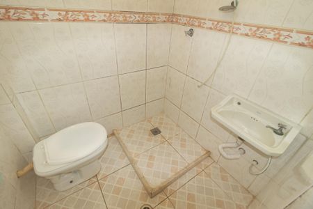 Casa para alugar com 65m², 1 quarto e sem vaga Casa para alugar com 65m², 1 quarto e sem vagaBanheiro