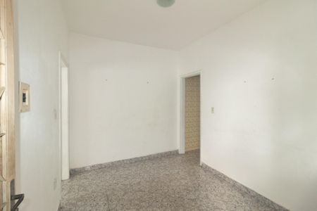 Casa para alugar com 65m², 1 quarto e sem vaga Casa para alugar com 65m², 1 quarto e sem vagaSala