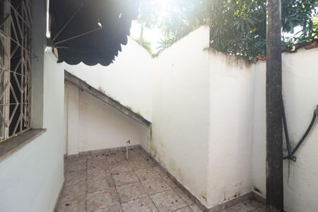 Casa para alugar com 65m², 1 quarto e sem vaga Casa para alugar com 65m², 1 quarto e sem vagaVaranda