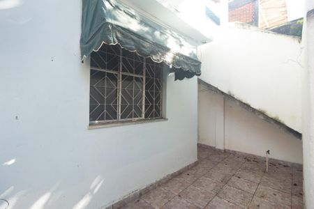 Casa para alugar com 65m², 1 quarto e sem vaga Casa para alugar com 65m², 1 quarto e sem vagaVaranda
