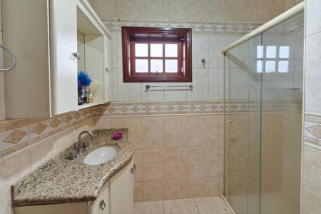 Casa de condomínio à venda com 247m², 3 quartos e 2 vagas Casa de condomínio à venda com 247m², 3 quartos e 2 vagasBanheiro Social