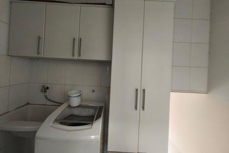 Casa de condomínio à venda com 247m², 3 quartos e 2 vagas Casa de condomínio à venda com 247m², 3 quartos e 2 vagasÁrea de Serviço